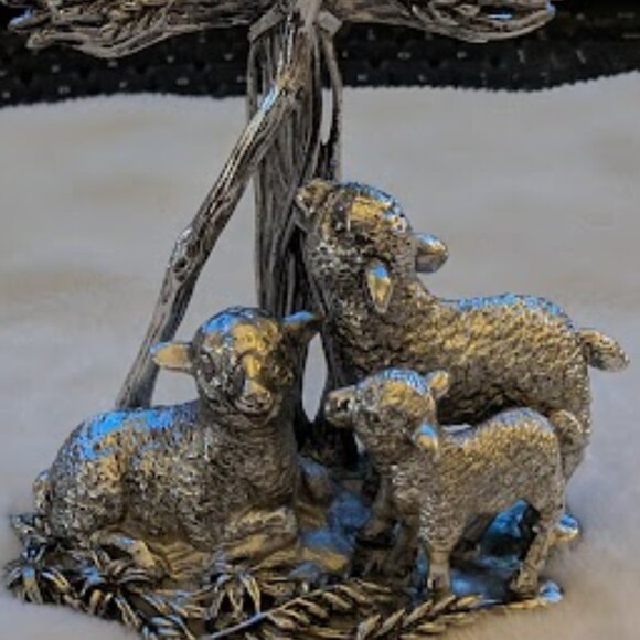 ARTHUR COURT SHEPARD CROSS W/BOX - Picture 2 of 10